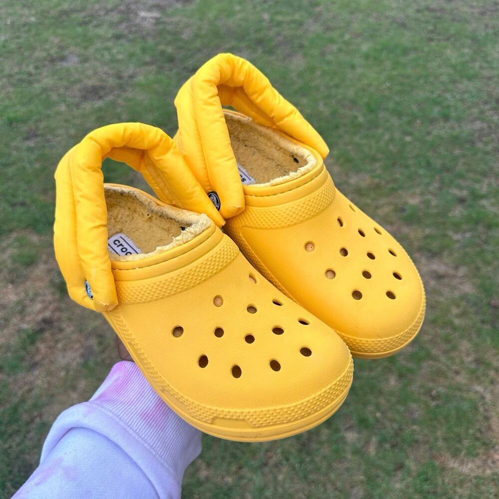CROCS Classic Lined Neo Puff Clogs Unisex Size M5 W7 Yellow - Picture 16 of 16
